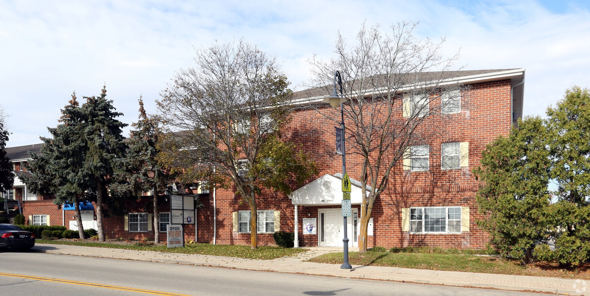 N88 W16838 Main St, Menomonee Falls, WI for lease Building Photo- Image 1 of 8