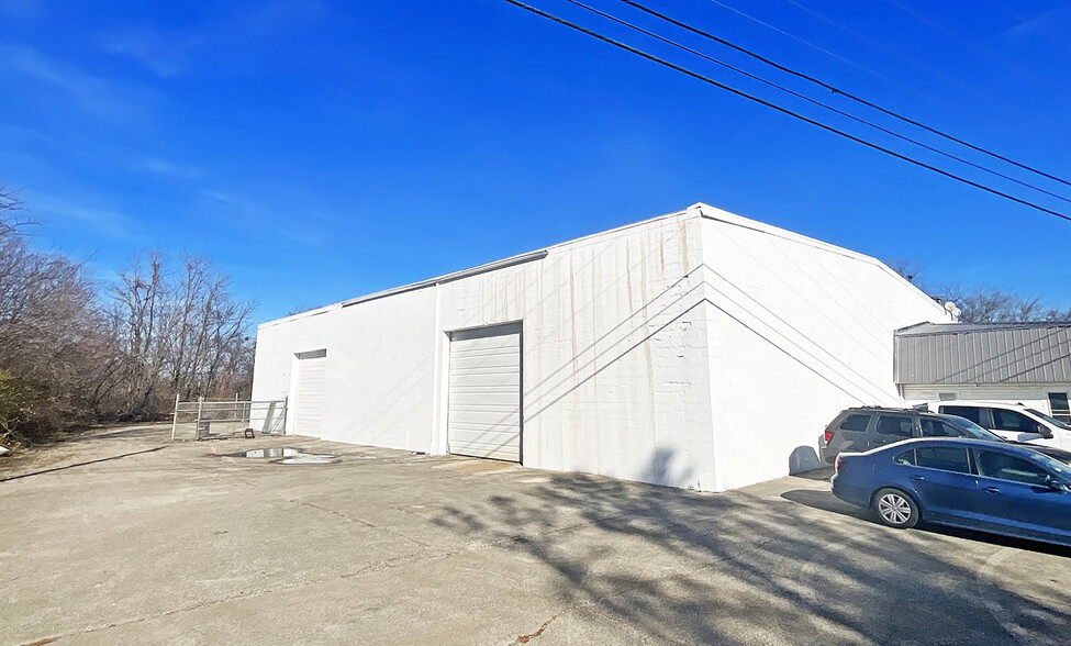 345 Blue Sky Pky, Lexington, KY for lease - Building Photo - Image 1 of 4