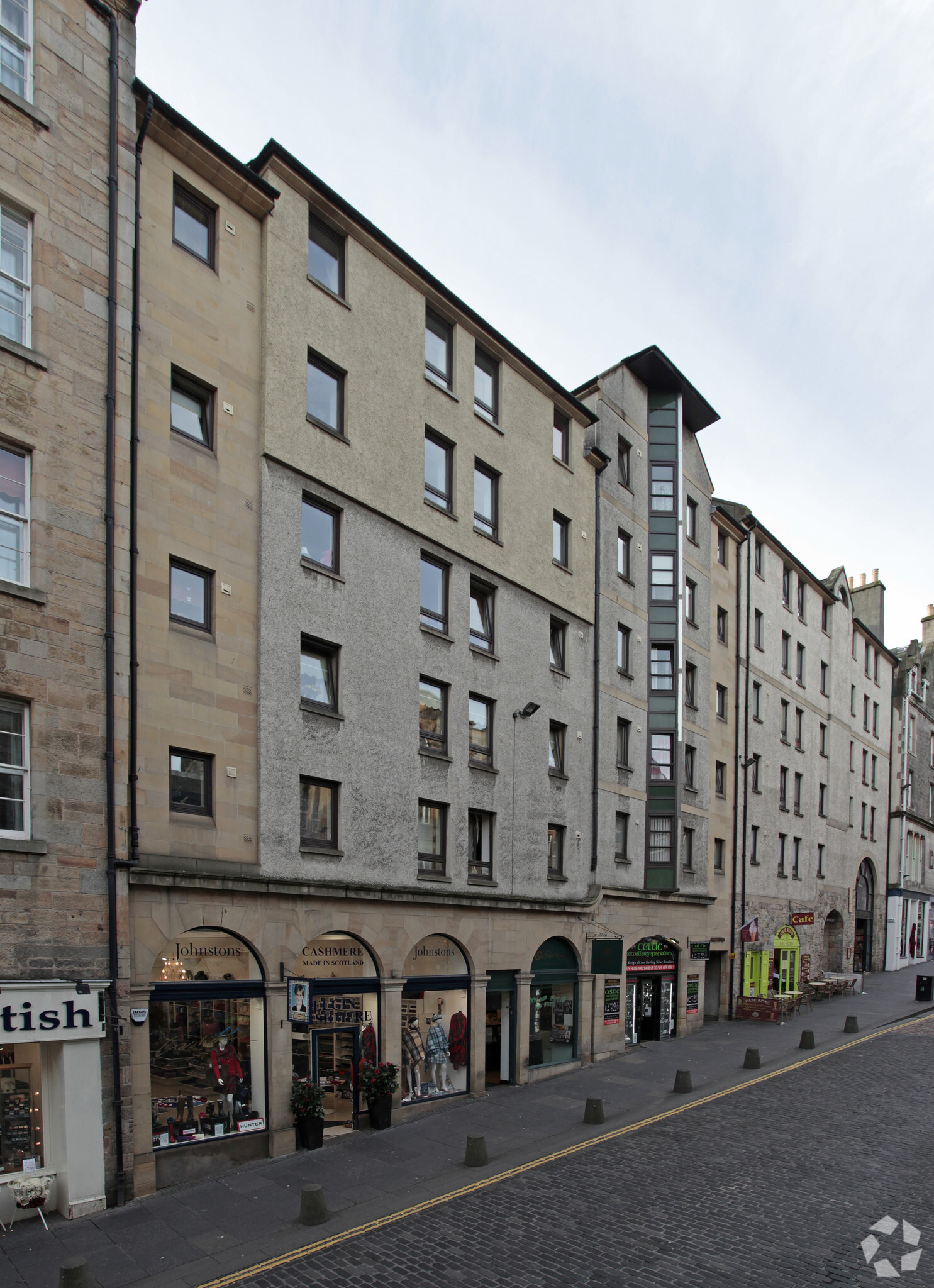 32 High St, Edinburgh for sale Primary Photo- Image 1 of 1