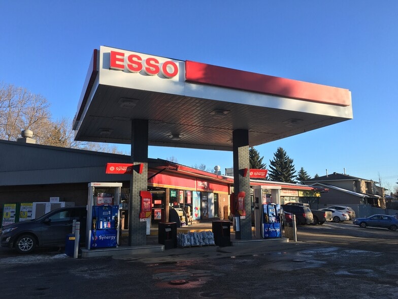 2 Sir Winston Churchill Ave, St. Albert, AB for sale - Primary Photo - Image 1 of 1