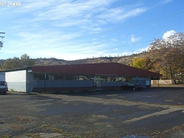 816 Chenowith Loop Rd, The Dalles, OR for sale Primary Photo- Image 1 of 1