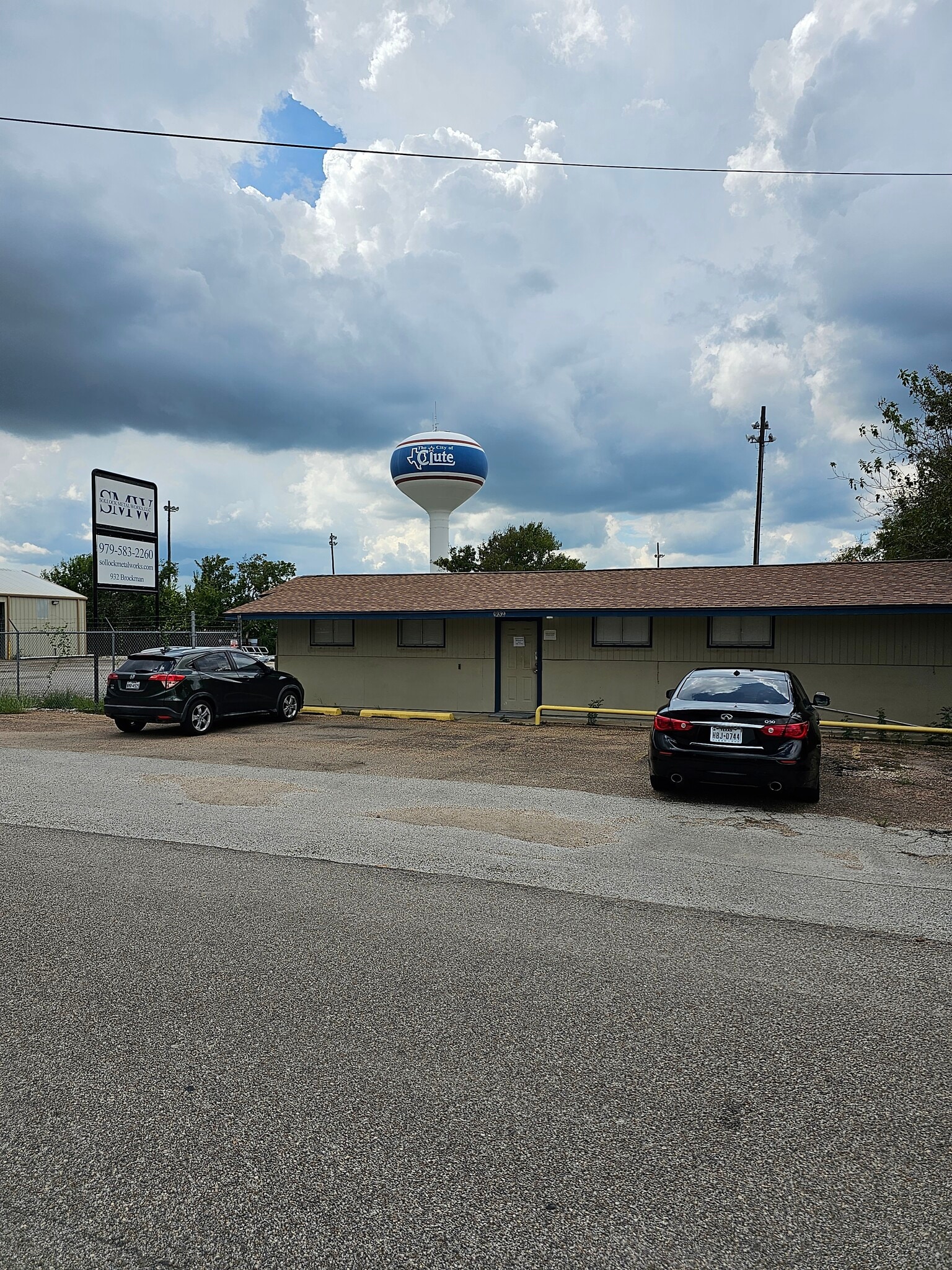 932 Brockman St, Clute, TX for sale Building Photo- Image 1 of 1