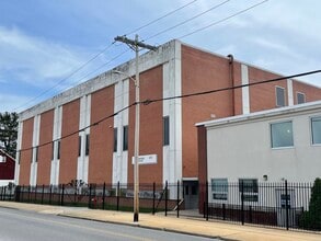 500 W College Ave, York, PA for lease Building Photo- Image 1 of 17