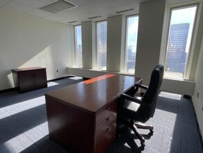 1 N Charles St, Baltimore, MD for lease Interior Photo- Image 1 of 3