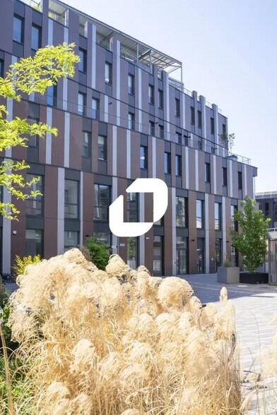 2 A Boulevard Van Gogh, Villeneuve-d'Ascq for lease - Building Photo - Image 1 of 20