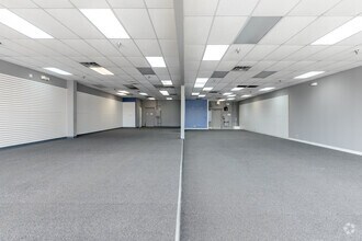 257-363 N Weber Rd, Bolingbrook, IL for lease Interior Photo- Image 2 of 3