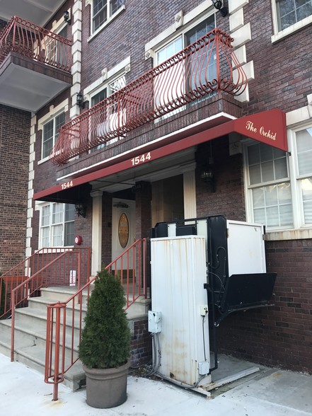 1544 E 13th St, Brooklyn, NY for sale - Primary Photo - Image 1 of 74