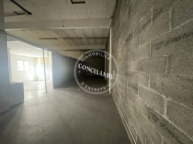 Flex in Colomiers for lease - Building Photo - Image 1 of 5