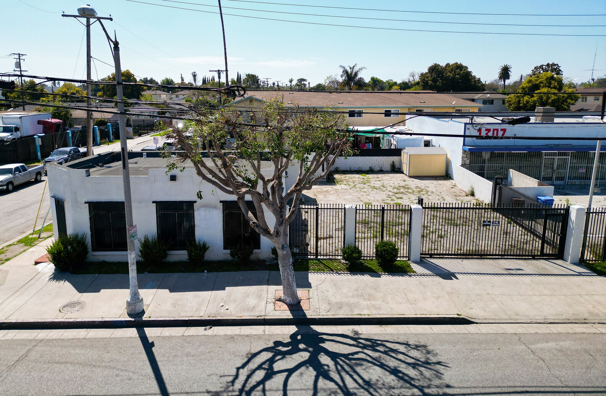 1301 N Long Beach Blvd, Compton, CA for sale Primary Photo- Image 1 of 17