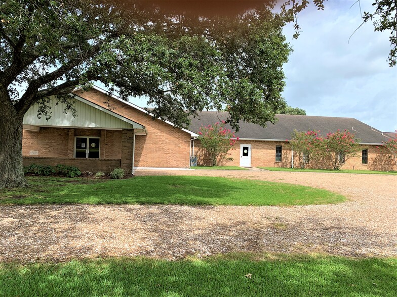 2605 West Loop, El Campo, TX for sale - Primary Photo - Image 1 of 1