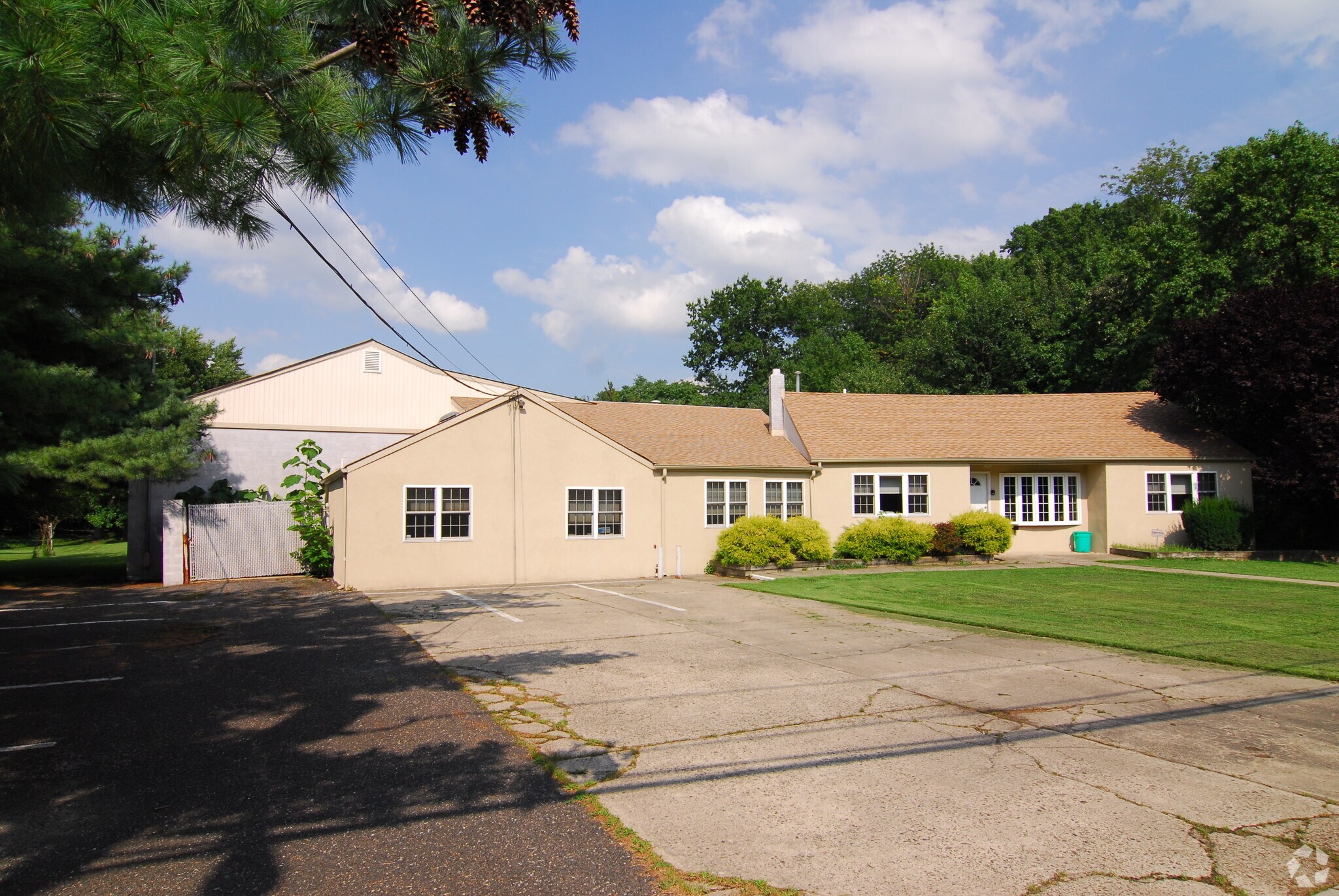 615 Deer Rd, Cherry Hill, NJ for sale Primary Photo- Image 1 of 1