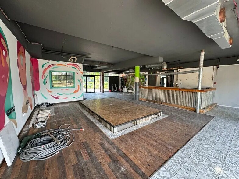 Retail in Champs-sur-Marne for sale - Building Photo - Image 3 of 10