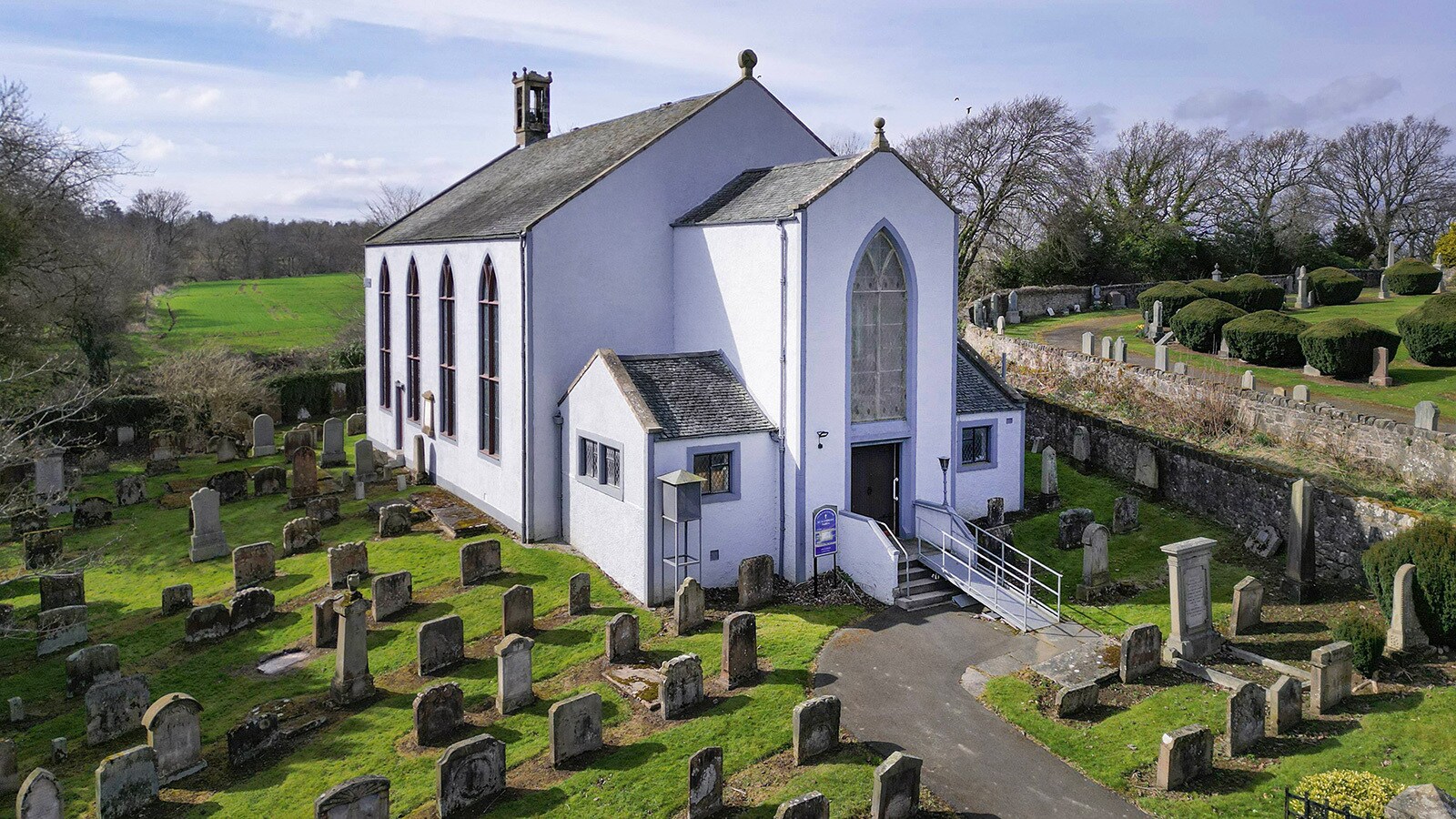 Almond Rd, Linlithgow for sale Primary Photo- Image 1 of 1