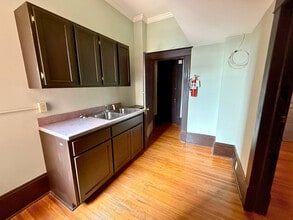 840-848 W 4th St, Winston-Salem, NC for lease Interior Photo- Image 2 of 3