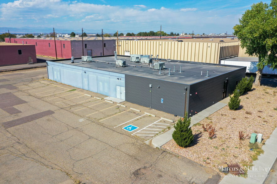 4805 Kingston St, Denver, CO for sale - Building Photo - Image 1 of 6