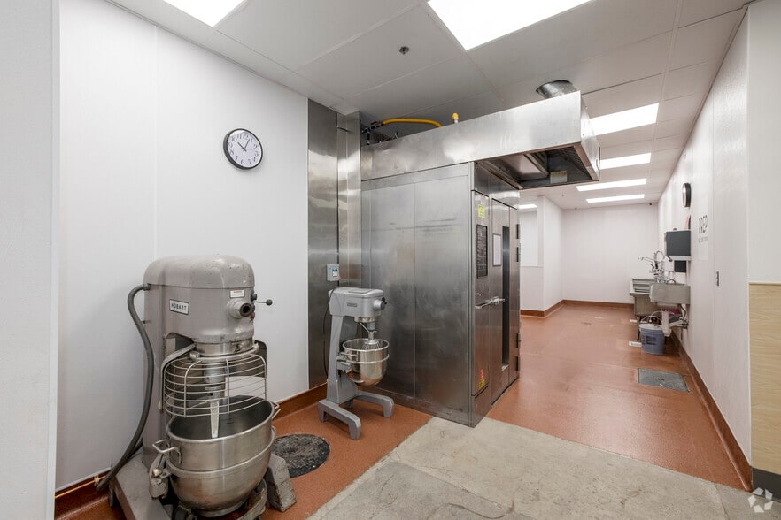 7119-7129 E Shea Blvd, Scottsdale, AZ for lease - Interior Photo - Image 3 of 29