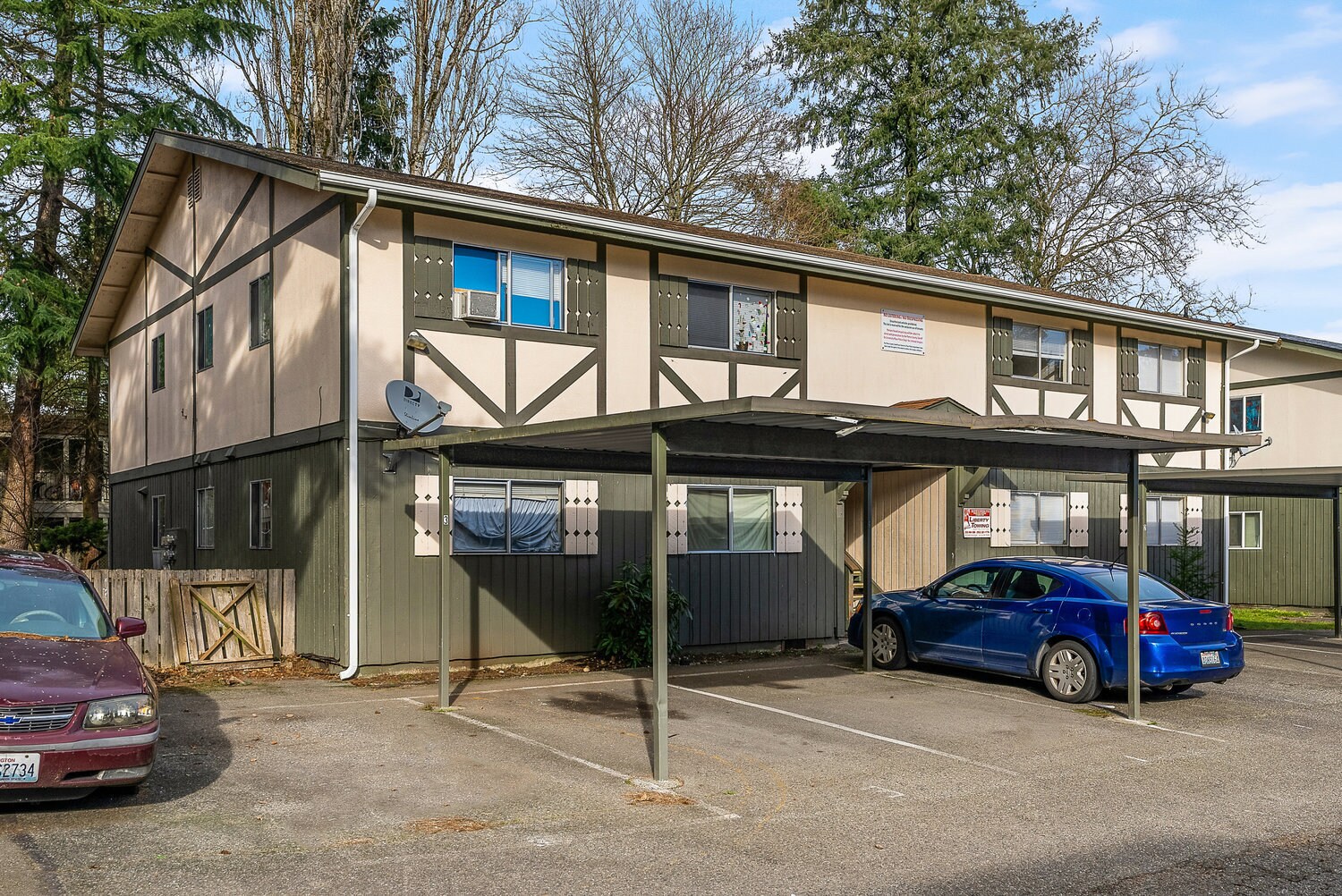4409 76th Ave W, University Place, WA for sale Primary Photo- Image 1 of 1