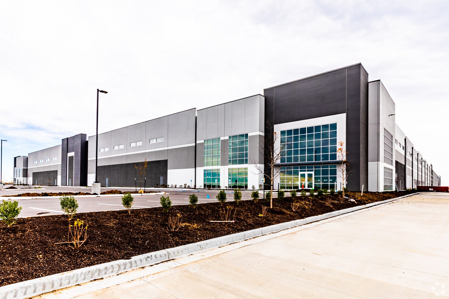 15801 S Green Rd, Olathe, KS for sale Primary Photo- Image 1 of 1