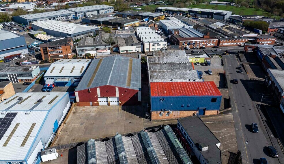 Cox Ln, Chessington for lease - Building Photo - Image 2 of 10