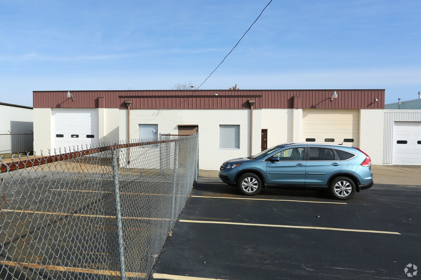 4617 Pinewood Rd, Louisville, KY 40218