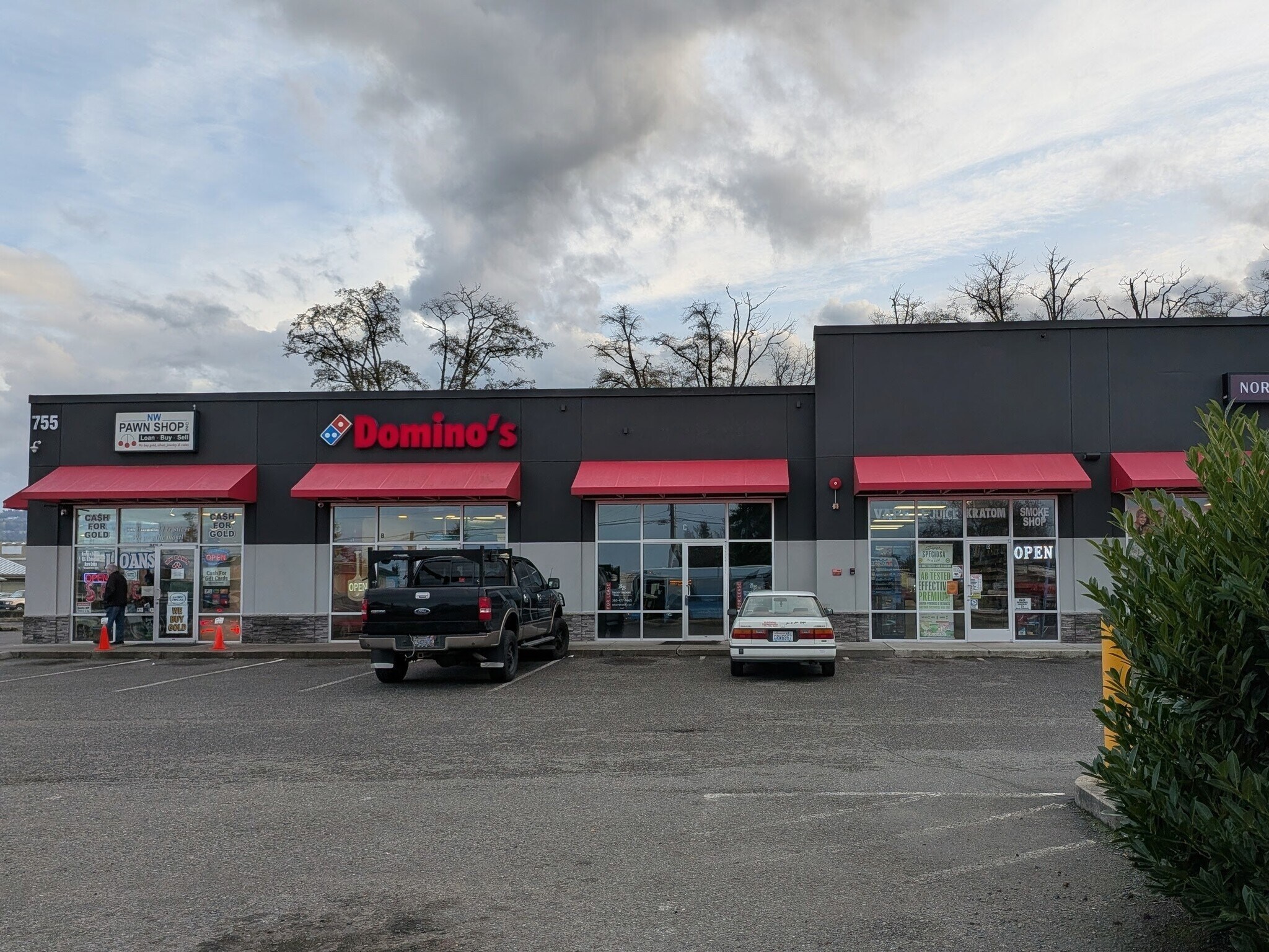 755 W Washington St, Sequim, WA for lease Building Photo- Image 1 of 23