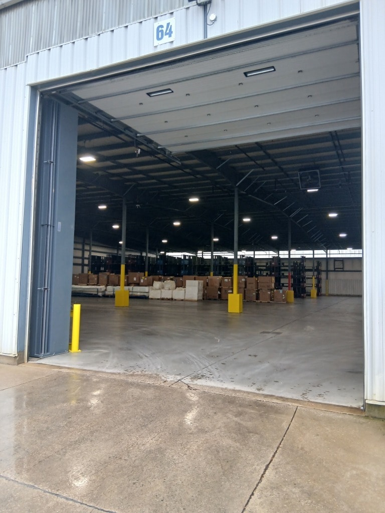 39-41 Burwell Rd, St Thomas, ON for lease Interior Photo- Image 1 of 11