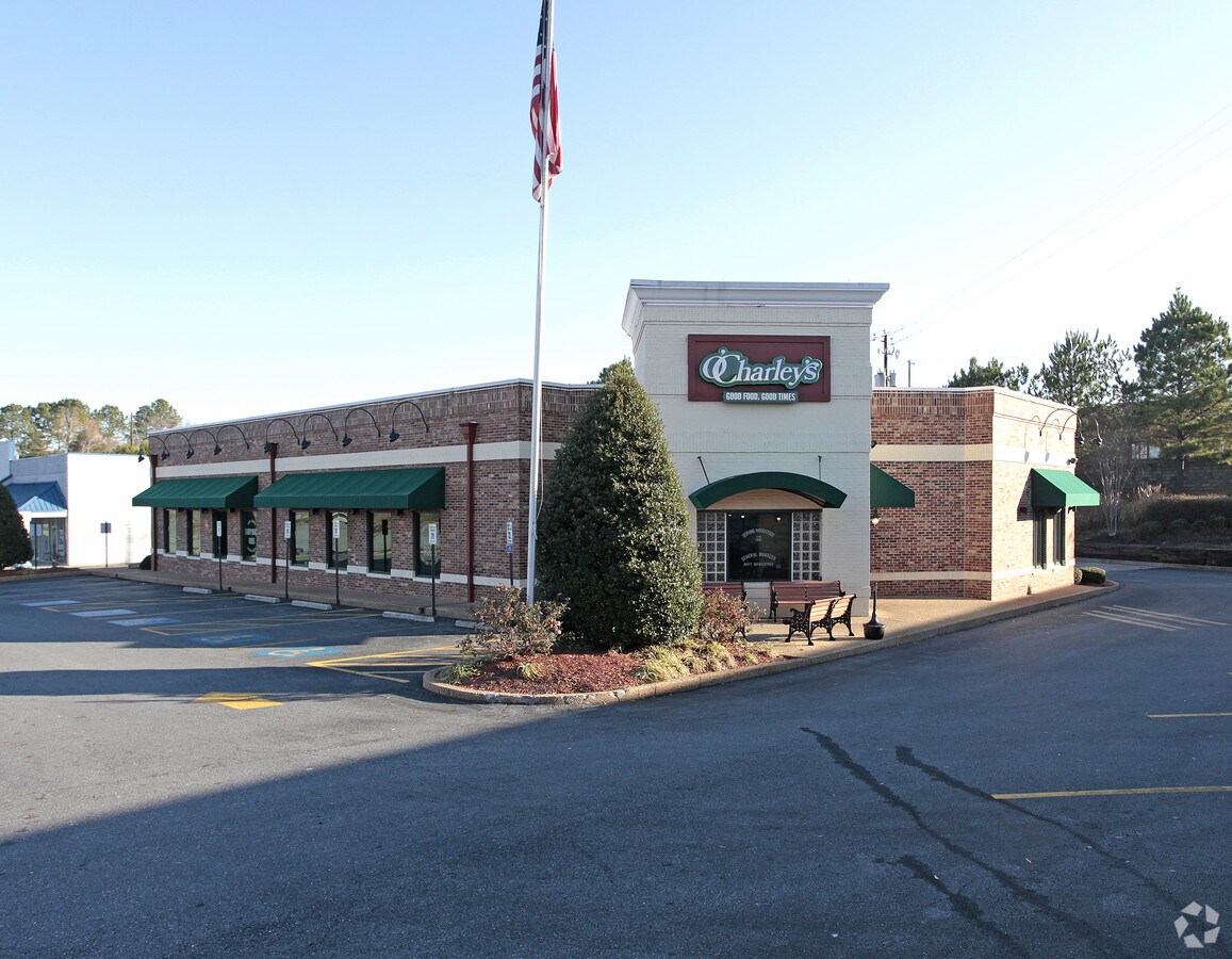 10009 Highway 92, Woodstock, GA 30188