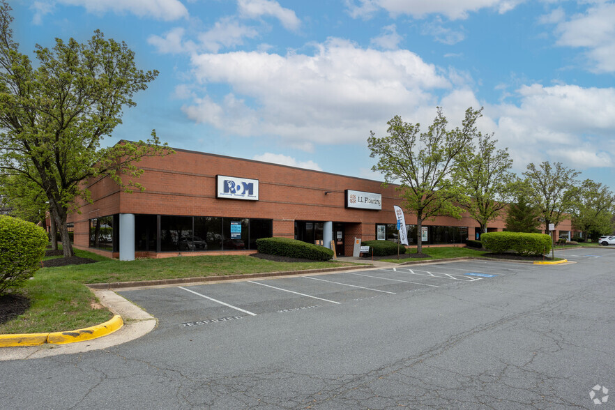 14310 Sullyfield Cir, Chantilly, VA for lease - Building Photo - Image 1 of 8