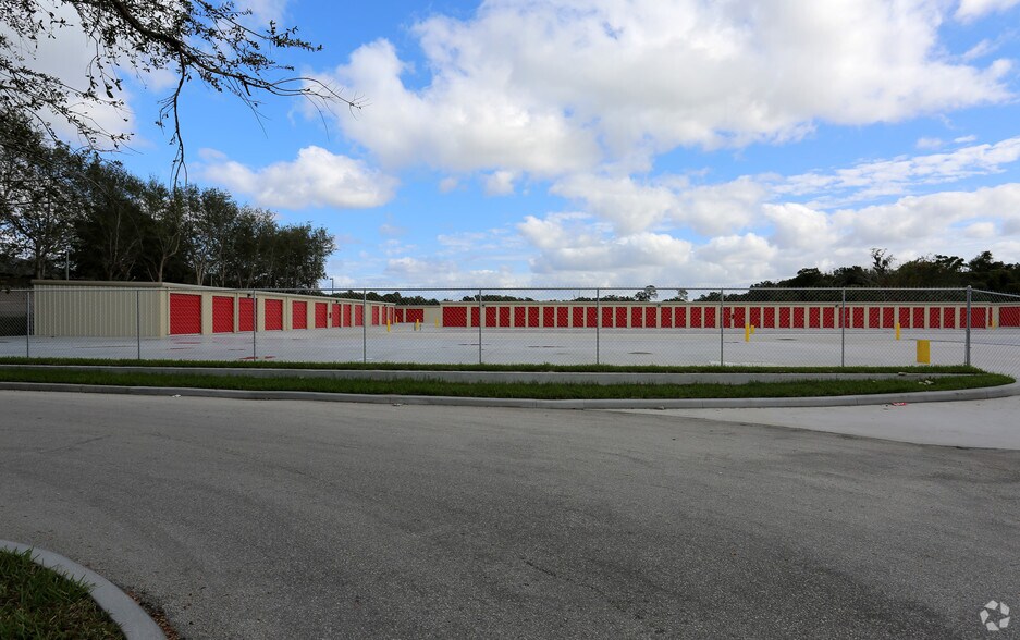 5645 W State Road 46, Sanford, FL for lease - Building Photo - Image 2 of 6