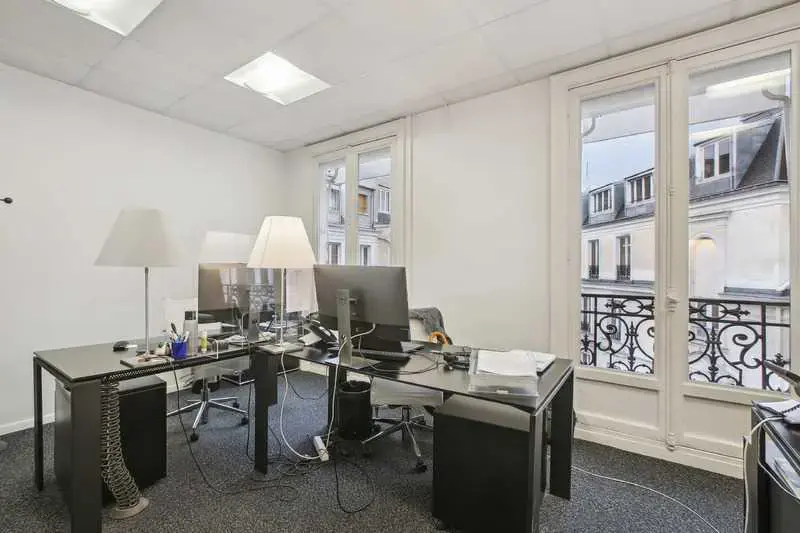 4 Rue De Longchamp, Paris for lease Interior Photo- Image 1 of 6