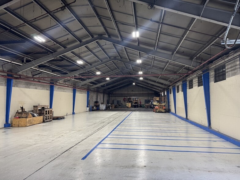 1001 Loucks Mill Rd, York, PA for lease - Building Photo - Image 1 of 6