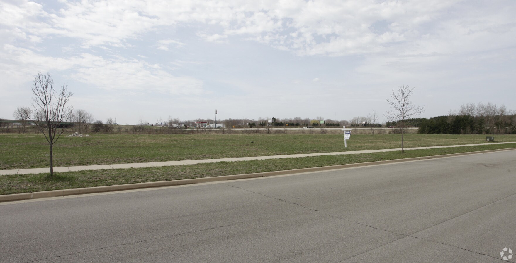 American Eagle Dr, Slinger, WI 53086