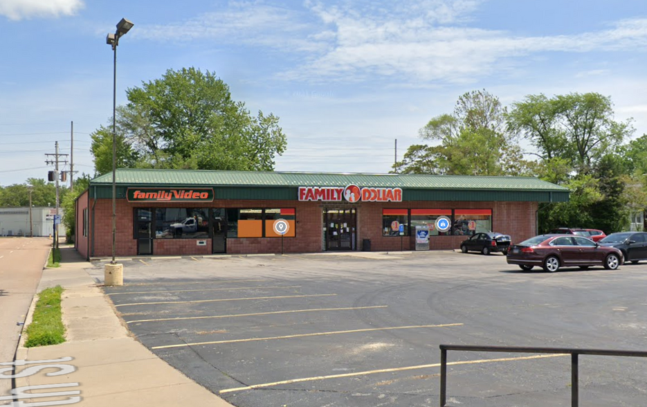 1609 W Main St, Belleville, IL for lease - Building Photo - Image 1 of 4