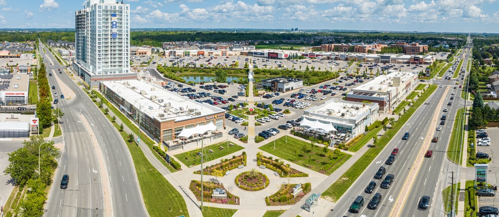 300-340 Taunton Rd E, Whitby, ON for lease - Building Photo - Image 1 of 9