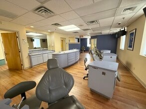 55 Town Line Rd, Wethersfield, CT for lease Building Photo- Image 2 of 7