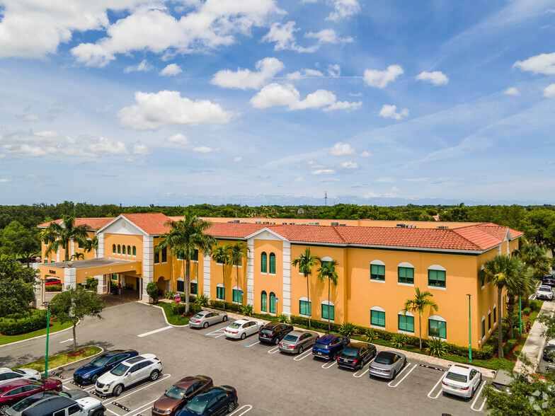 15300 Jog Rd, Delray Beach, FL for lease - Primary Photo - Image 2 of 21