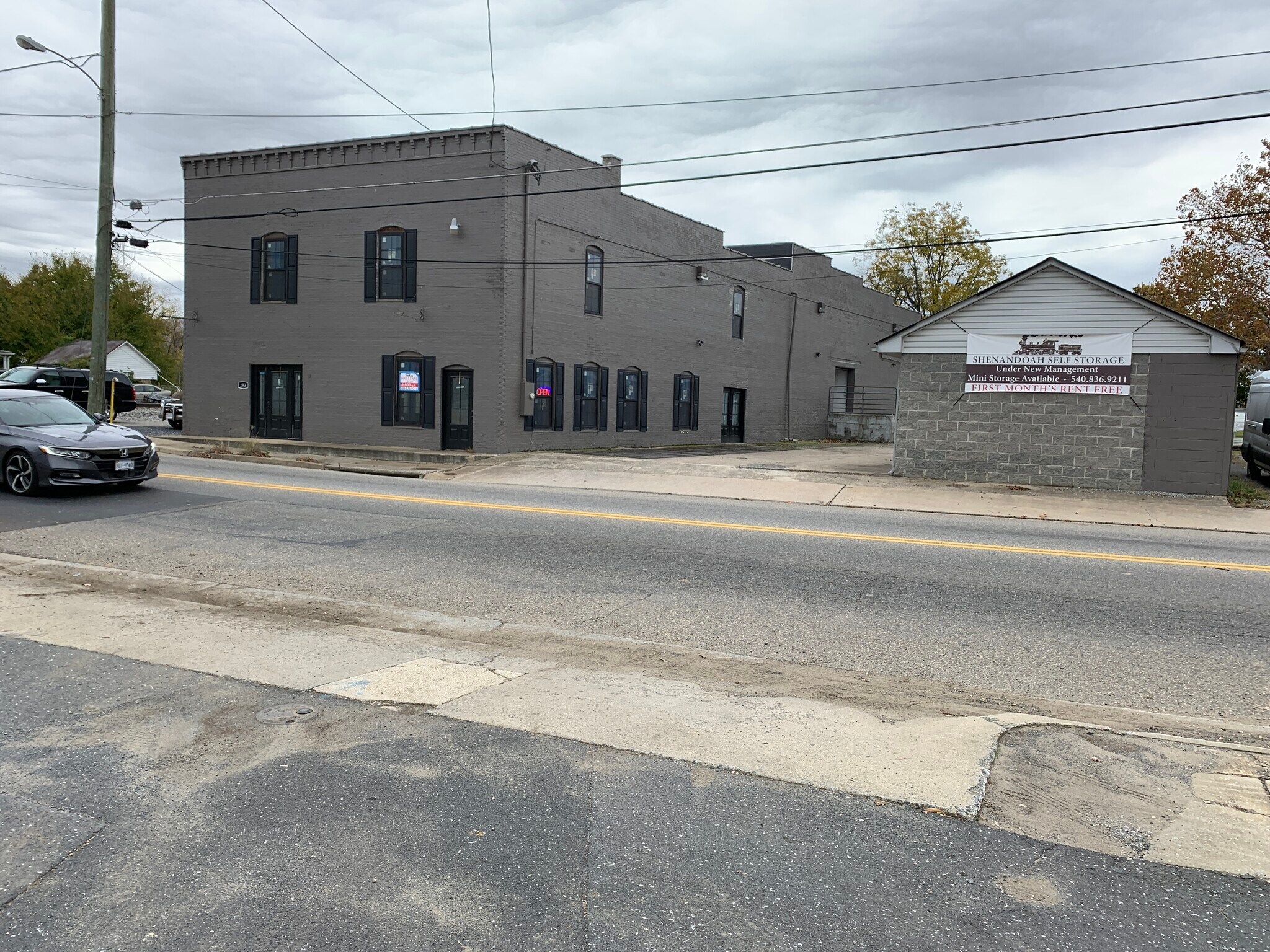 293 Draft Ave, Stuarts Draft, VA 24477