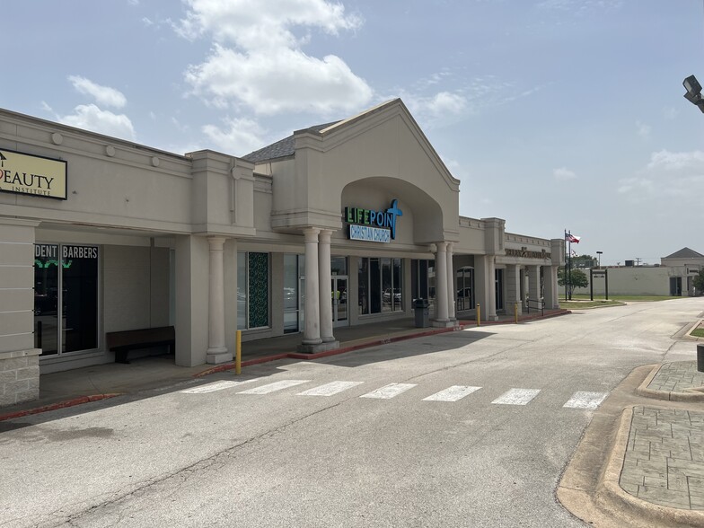 1103-1127 E Villa Maria Rd, Bryan, TX for lease - Building Photo - Image 1 of 3