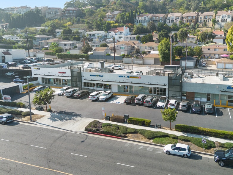 883 S Atlantic Blvd, Monterey Park, CA for lease - Building Photo - Image 1 of 7