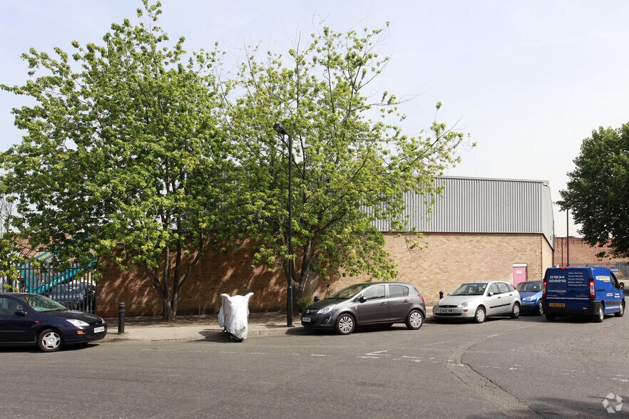 57 Sandgate St, London for sale - Building Photo - Image 2 of 3