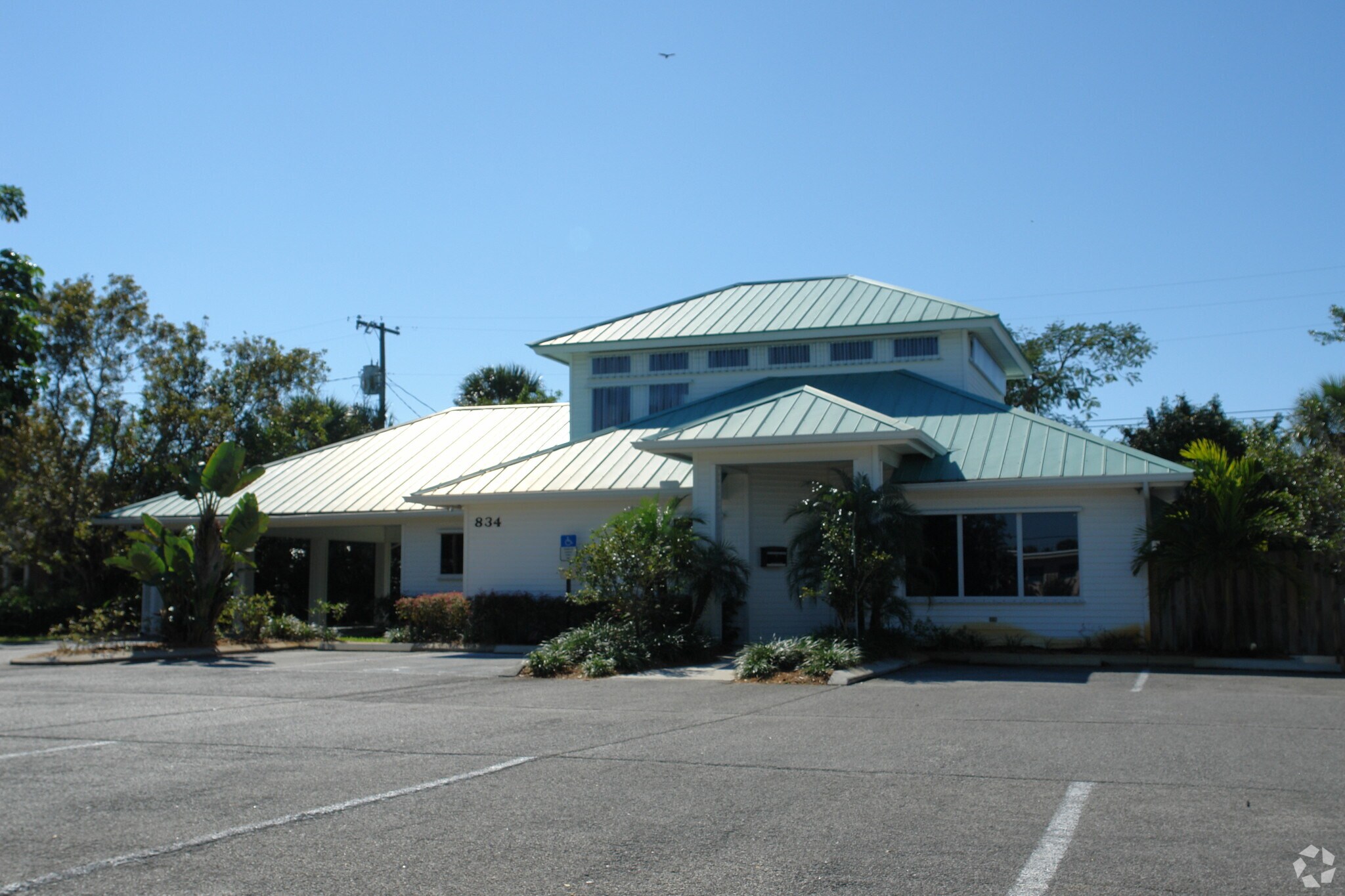 834 E Ocean Blvd, Stuart, FL for sale Primary Photo- Image 1 of 1