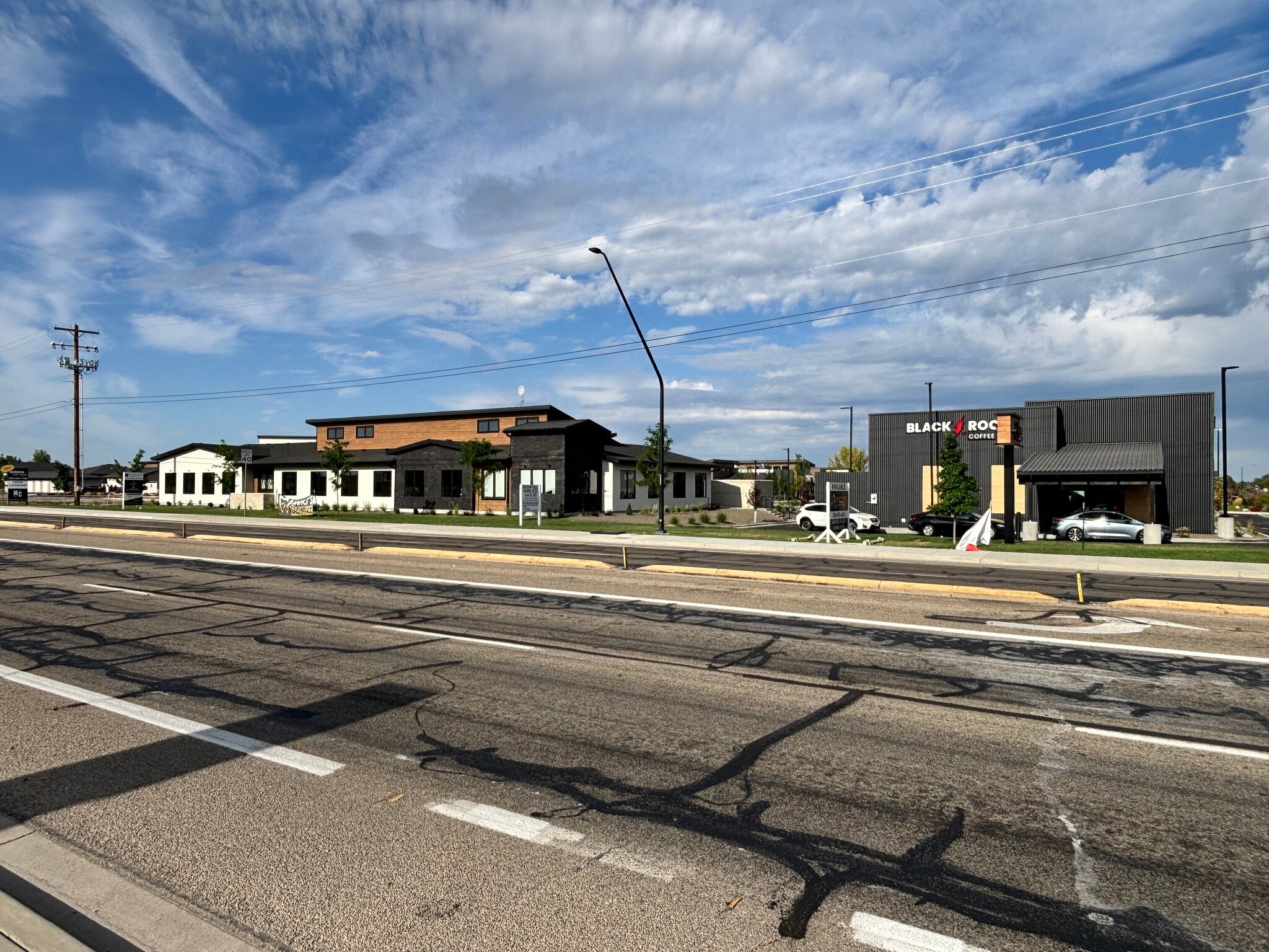 742 N Cliff Creek Ln, Meridian, ID for lease Building Photo- Image 1 of 3