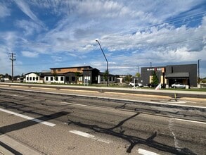 742 N Cliff Creek Ln, Meridian, ID for lease Building Photo- Image 1 of 3