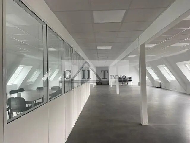 Vente Entrepôt 210 m² à 1 425 m² - Photo 1