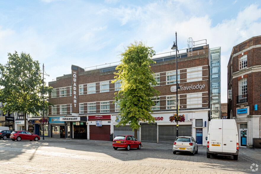 1-3 Quadrant Arcade, Romford for sale - Primary Photo - Image 1 of 19