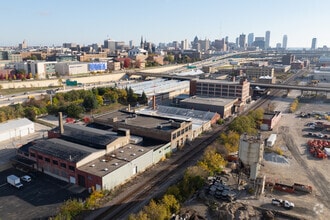 1741 W Saint Paul Ave, Milwaukee, WI - AERIAL  map view