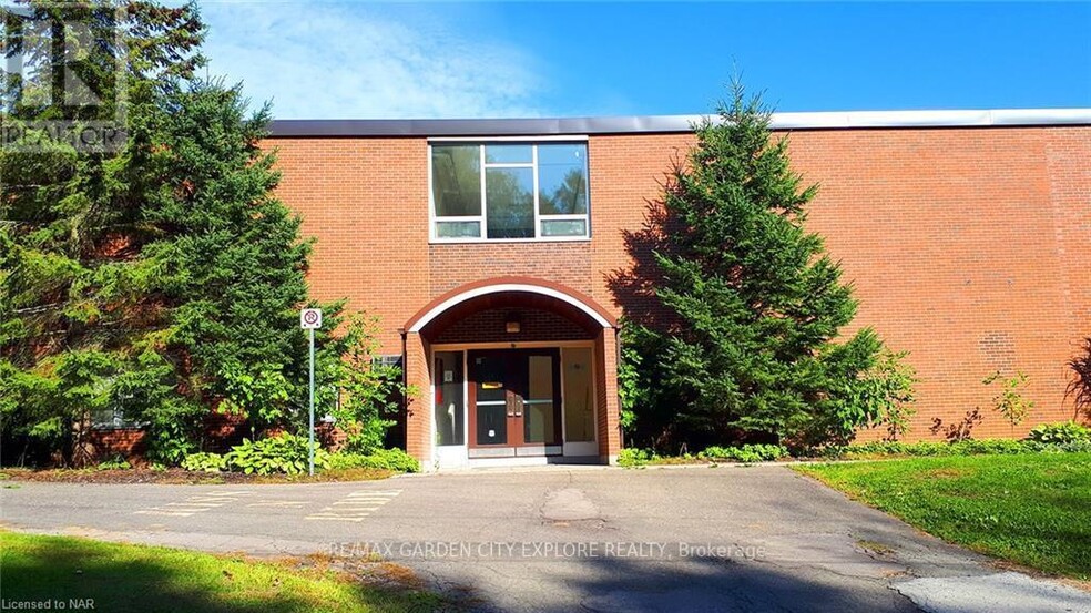 1165 Centre St, Pelham, ON for lease - Primary Photo - Image 1 of 1