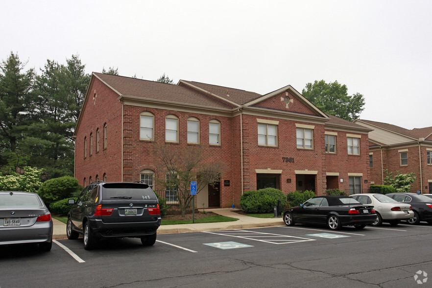 7361 McWhorter Pl, Annandale, VA for lease - Primary Photo - Image 1 of 13