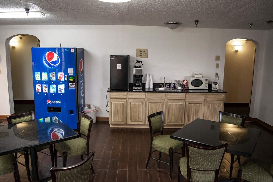 7275 S 75 E, Warren, IN for sale - Interior Photo - Image 1 of 1