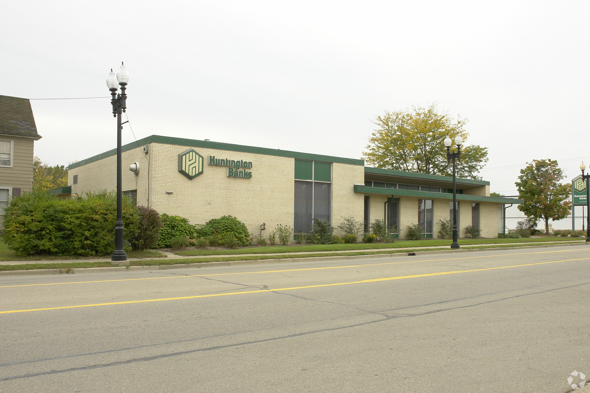 414 E Main St, Lowell, MI for lease Building Photo- Image 1 of 8